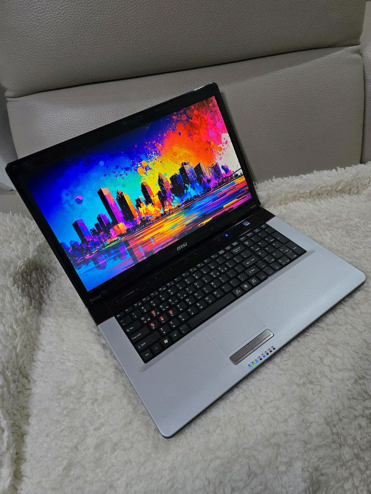 17인치 MSI 가성비 사무용 노트북(램8GB,하드256GB) 이미지