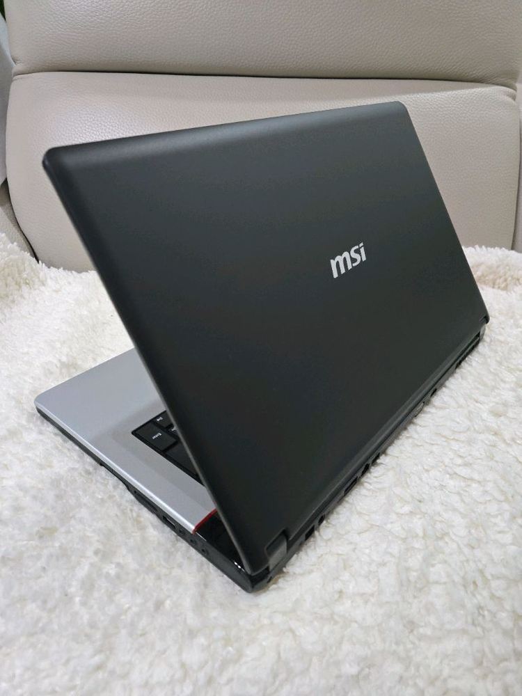 17인치 MSI 가성비 사무용 노트북(램8GB,하드256GB) 이미지