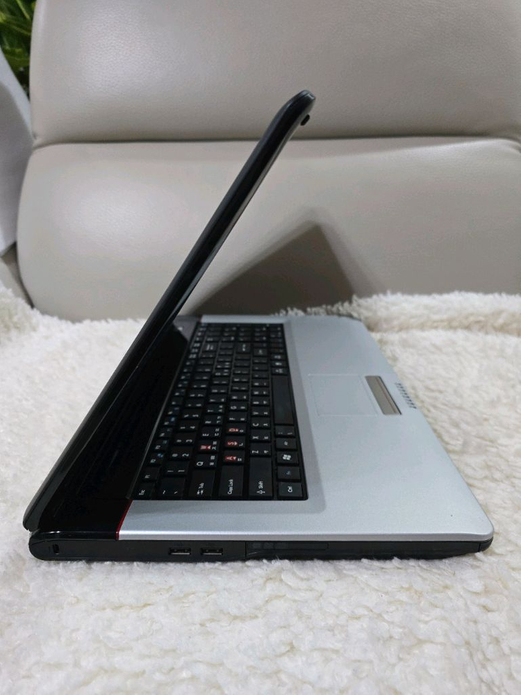 17인치 MSI 가성비 사무용 노트북(램8GB,하드256GB) 이미지