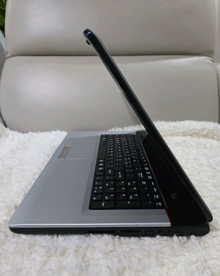 17인치 MSI 가성비 사무용 노트북(램8GB,하드256GB) 이미지