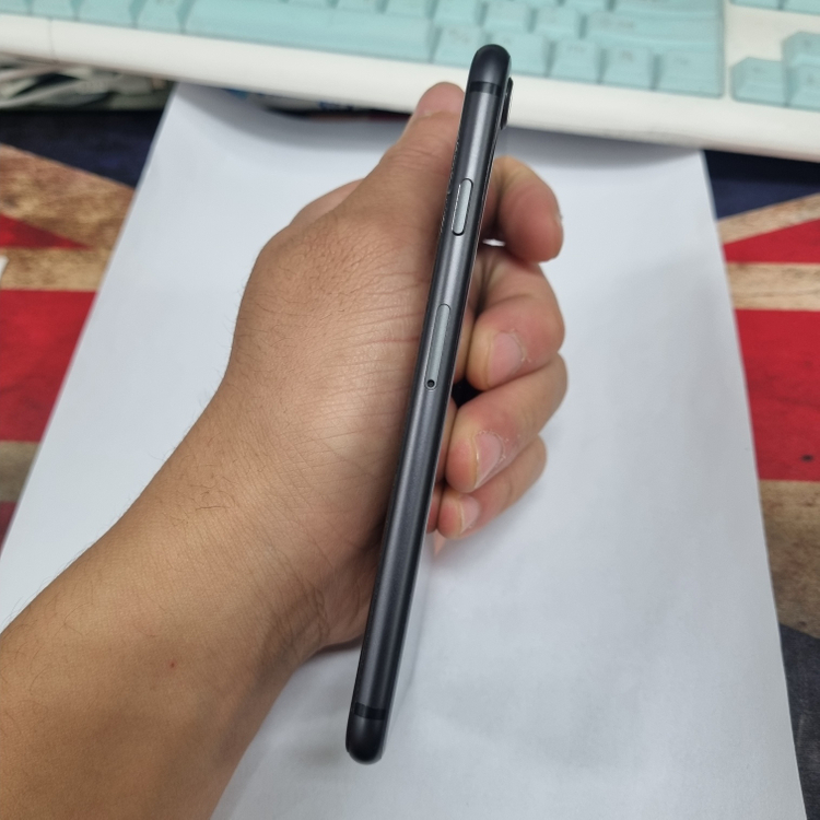 아이폰8 64GB 블랙 A급 중고폰 배터리92% 서브폰 레트로감성 사진폰 인스타 카메라폰 208422 이미지