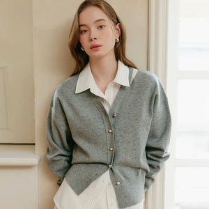 룩캐스트(LOOKCAST) 마리 컷아웃 가디건 프리사이즈 이미지