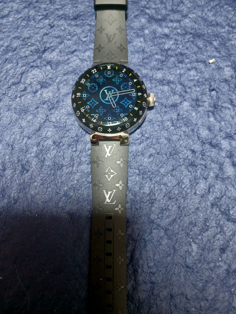 루이비통 땅부르 호라이즌 라이트업 스마트워치 이미지