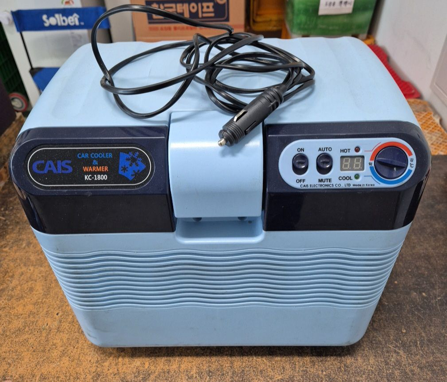 카이스전자 kc-1800 차량 냉온장고 캠핑 냉장고 이미지
