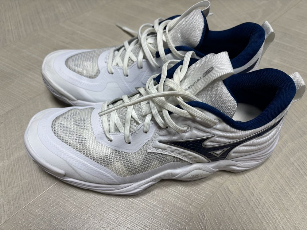 미즈노 배구화 웨이브 모멘텀 엘리트 이미지