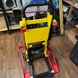 [거의 새제품] NEOTOOL 드레곤 도비도비 전동 계단운반차 (휠체어/화물 겸용) 이미지