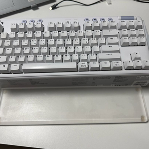 로지텍 G715 갈축 무선게이밍키보드 이미지