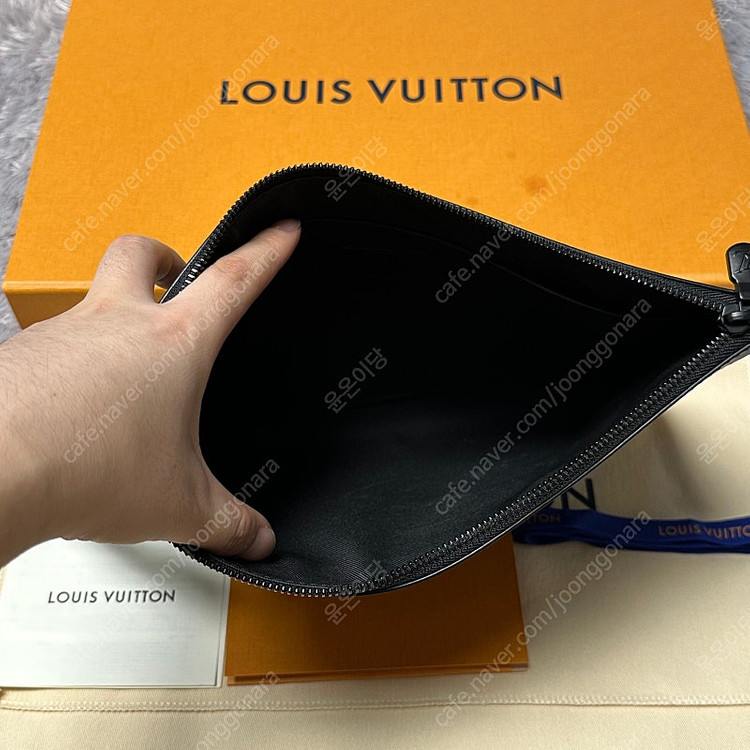 [풀구성] 루이비통 이클립스 포쉐트 투고 클러치 이미지