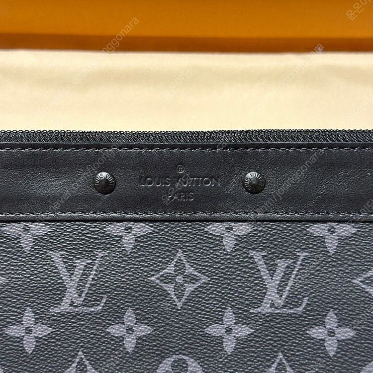 [풀구성] 루이비통 이클립스 포쉐트 투고 클러치 이미지