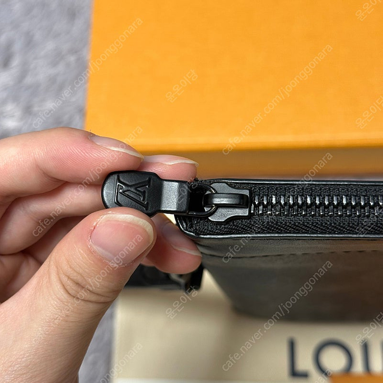 [풀구성] 루이비통 이클립스 포쉐트 투고 클러치 이미지