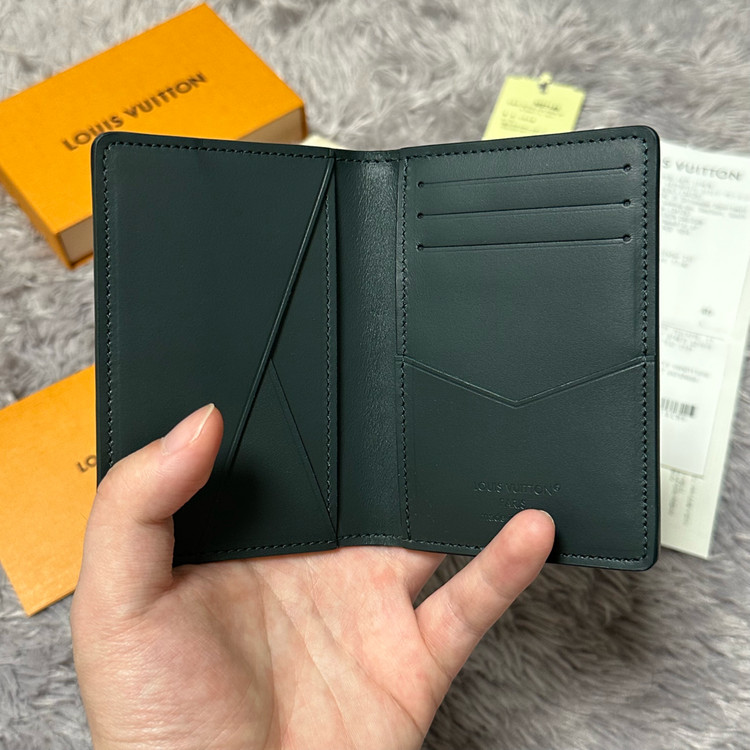 [미사용/새상품] 루이비통 이클립스 쉐도우 오거나이저 카드지갑 포레스트 그린 이미지