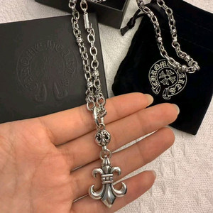 크롬하츠 플뢰르 드 로즈 체인 목걸이 이미지