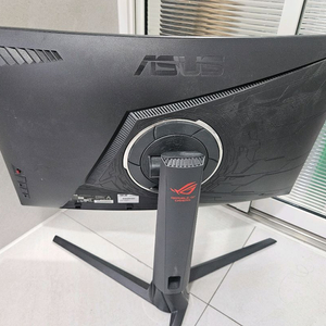 ASUS XC32VC ROG STRIX 32인치 커브드 모니터 이미지