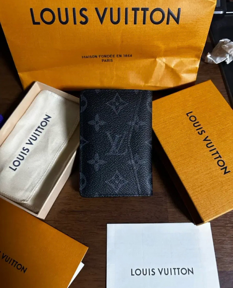 루이비통 포켓오거나이저 카드지갑 새상품급 이미지