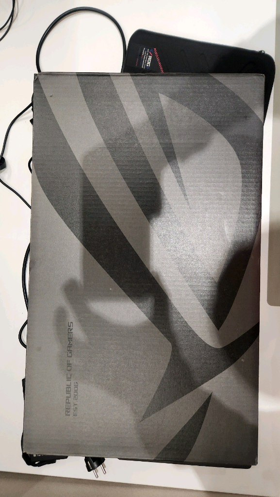 ASUS 에이수스 2024 ROG 제피러스 G16 라이젠 9 지포스 RTX 4070 노트북 판매합니다. 이미지