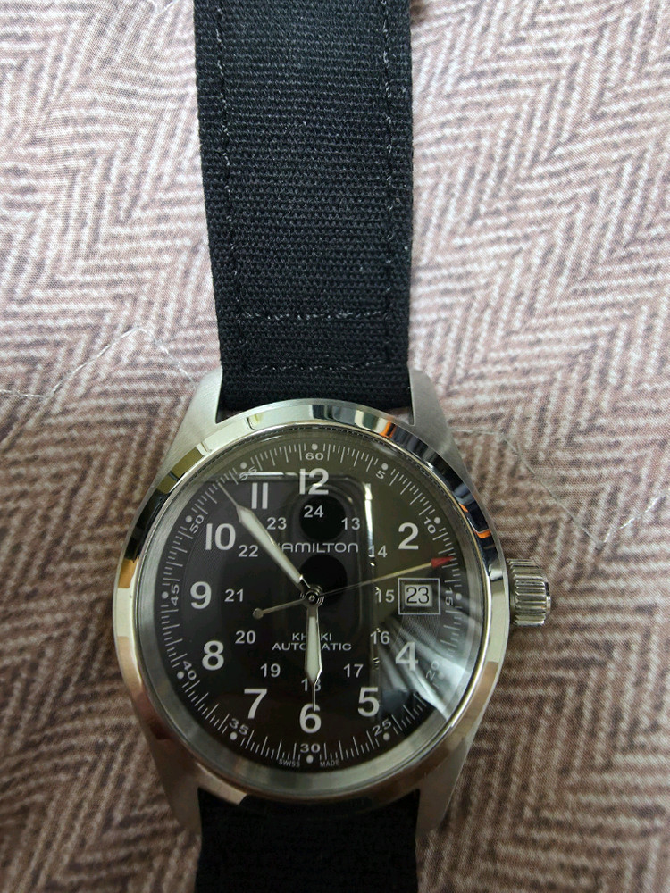 해밀턴 카키필드 오토38mm (2025년 12월3일구매) 이미지