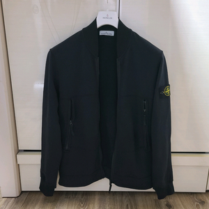 스톤아일랜드 집업 자켓봄버가디건명품티스웻셔츠자켓패딩구찌루이비통디올셀린느프라다톰브라운에르메스맨투맨 이미지