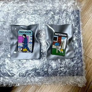 패터슨 아티스트 뱃지 출근길 짐자무쉬 영화 아담드라이버 굿즈패키지 이미지