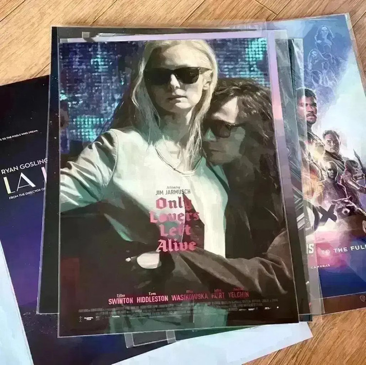 패터슨 아티스트 뱃지 출근길 짐자무쉬 영화 아담드라이버 굿즈패키지 이미지