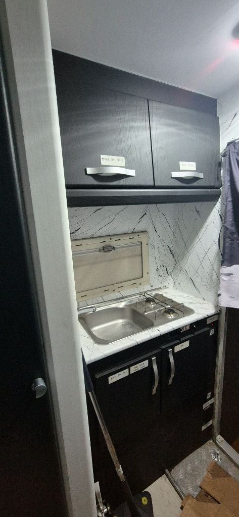 두성 두비두바 캠핑카 저렴하게 판매합니다. 이미지