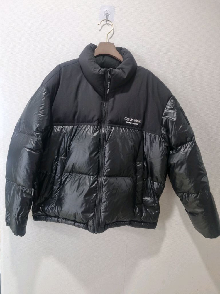 캘빈클라인 퍼포먼스 벌키 패딩 덕 다운 블랙 상태최상 이미지