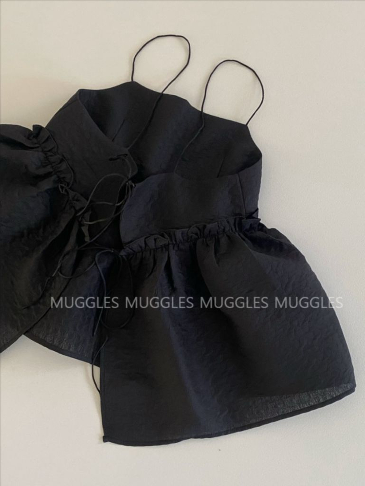 바스켓 BASKET 프릴 탑 세실리아 슬리브리스 레이어드 나시 블라우스 뷔스티에 자카드 리본 이미지