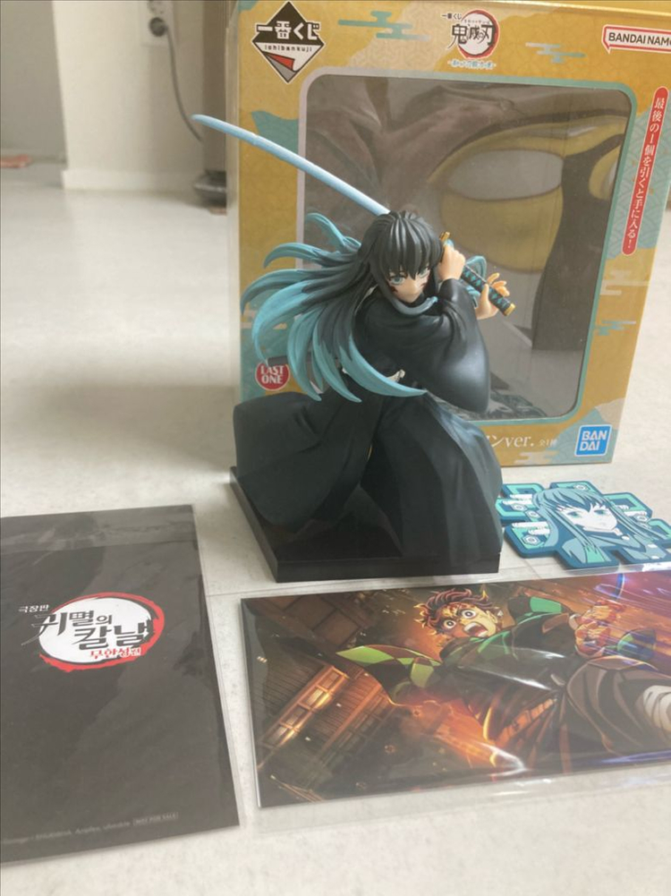 귀멸의 칼날 라스트원 무이치로 & 굿즈 이미지