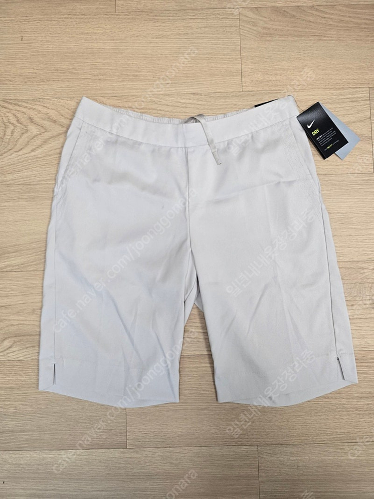 나이키 여성 UPF40+ 골프 반바지 아이보리 L 이미지