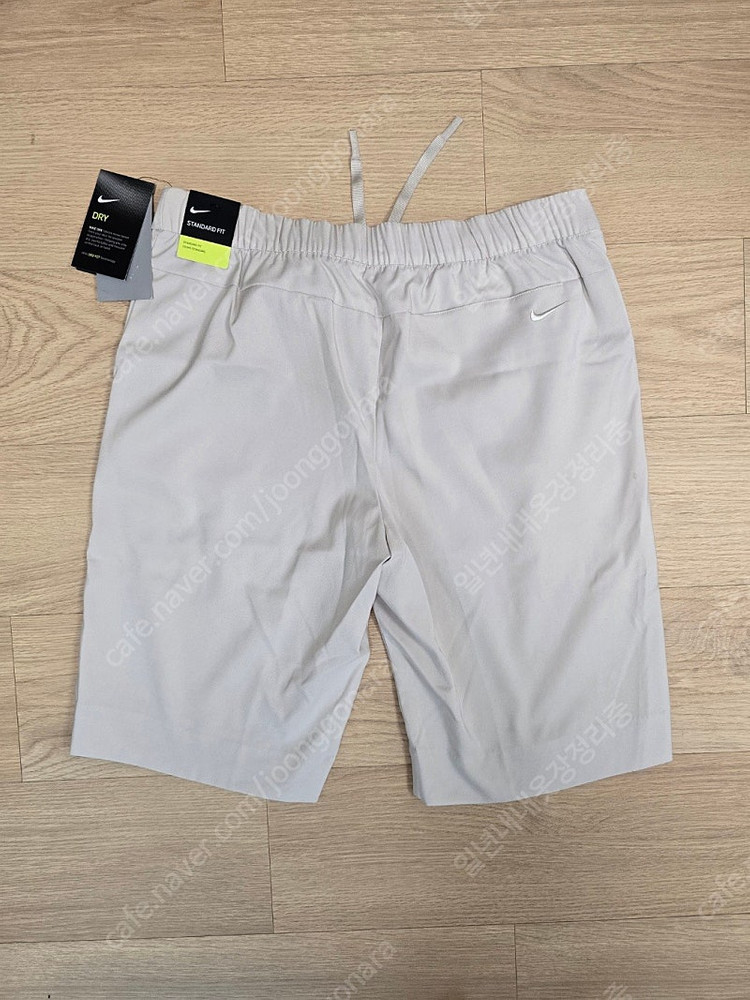 나이키 여성 UPF40+ 골프 반바지 아이보리 L 이미지