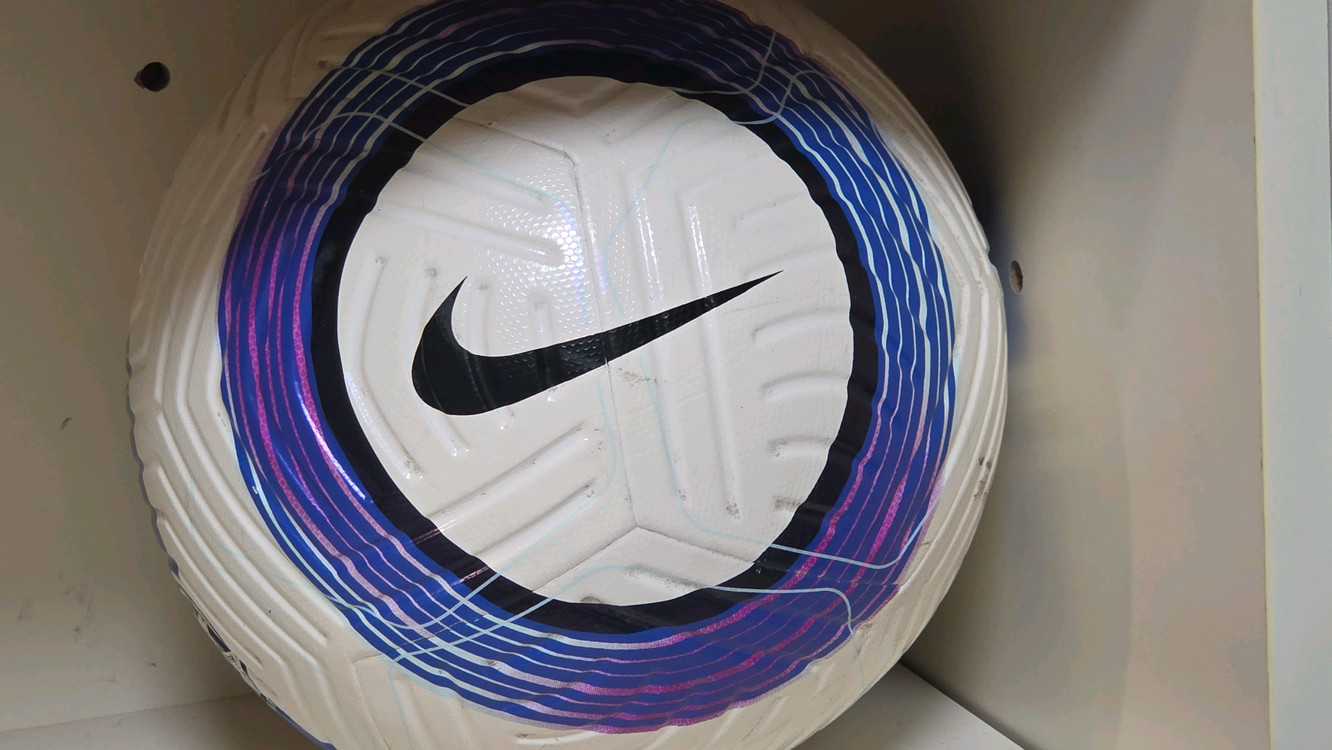나이키 프리미어 플라이트 축구공 5호 열 접착 이미지