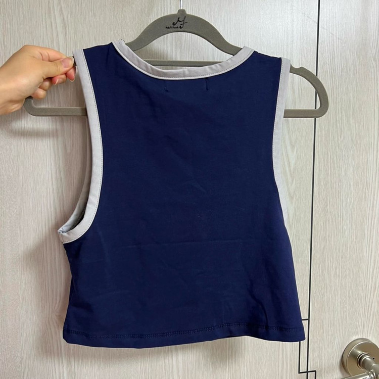 우알롱 크롭나시 xs 이미지