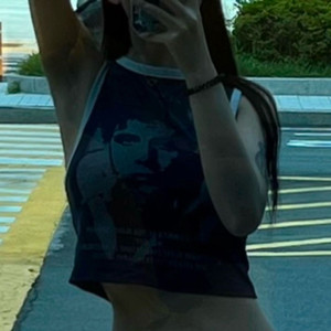 우알롱 크롭나시 xs 이미지