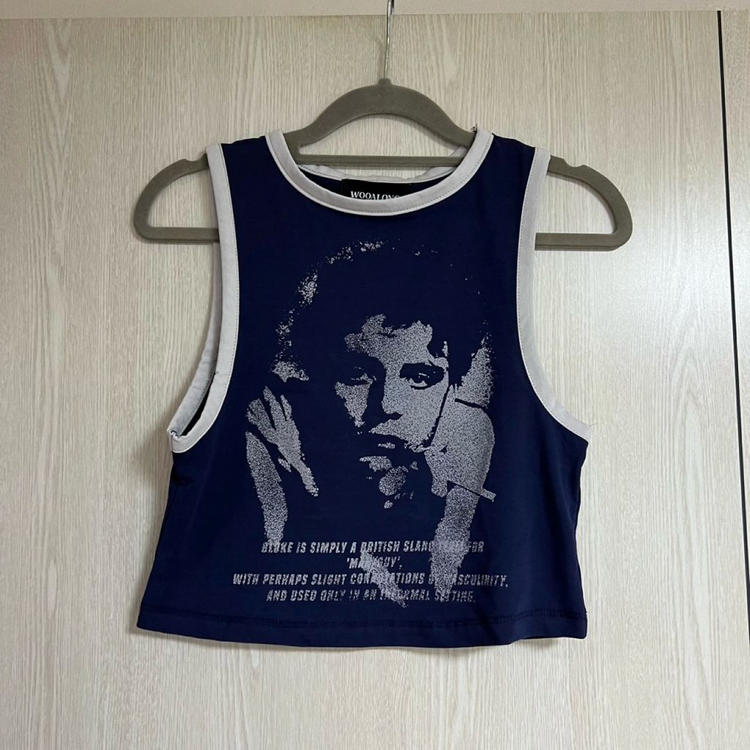 우알롱 크롭나시 xs 이미지