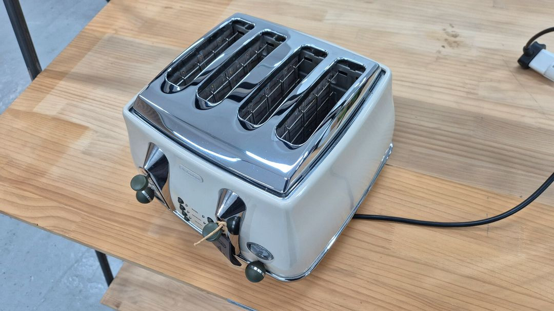 드롱기 4구 토스터 이미지