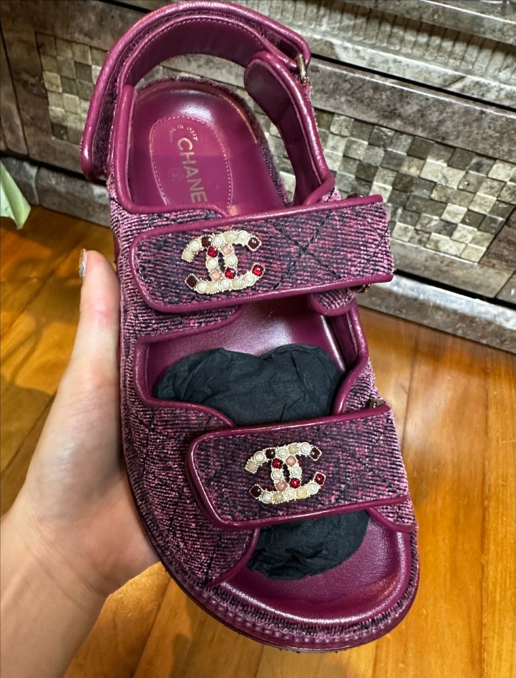 샤넬 공방벨크로 샌들 35사이즈 이미지