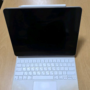 아이패드 프로(2TB)5세대 M1. 12.9 +(매직키보드+애플펜슬2세대) 판매합니다 이미지