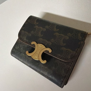 트리옹프 반지갑 이미지