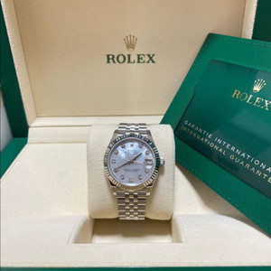 새상품 로렉스 신형 데이저스트 31 자개판 텐포인트다이아 판매합니다. 이미지