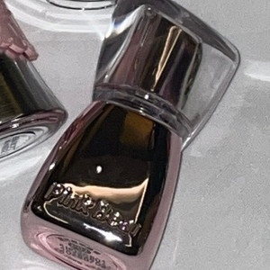 핑크베어 하우두 플럼핑 립글로스 이미지