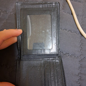 남성 반지갑 이미지