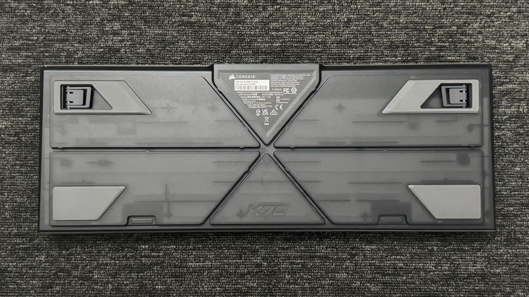 커세어 K70 MAX RGB MGX 마그네틱축 게이밍 기계식 키보드 팝니다. 이미지