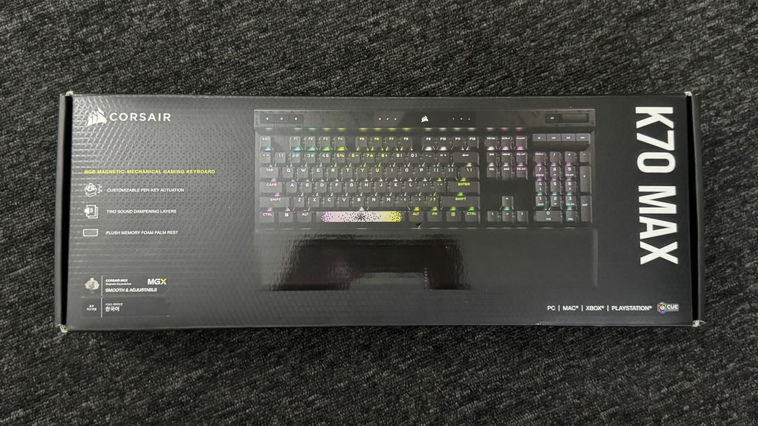커세어 K70 MAX RGB MGX 마그네틱축 게이밍 기계식 키보드 팝니다. 이미지