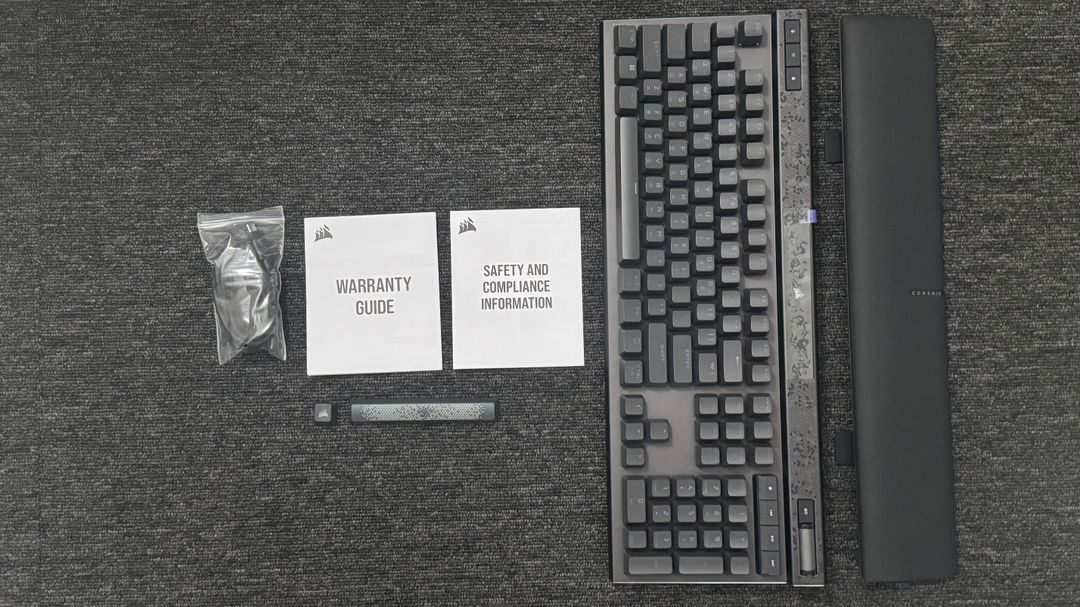 커세어 K70 MAX RGB MGX 마그네틱축 게이밍 기계식 키보드 팝니다. 이미지