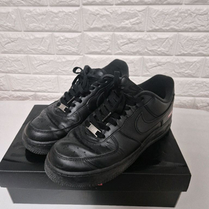 슈프림 에어포스1 로우 블랙 265 이미지