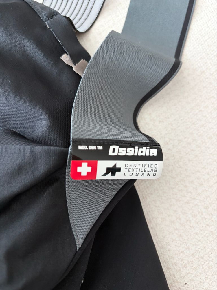 아소스 빕숏 m사이즈 이미지