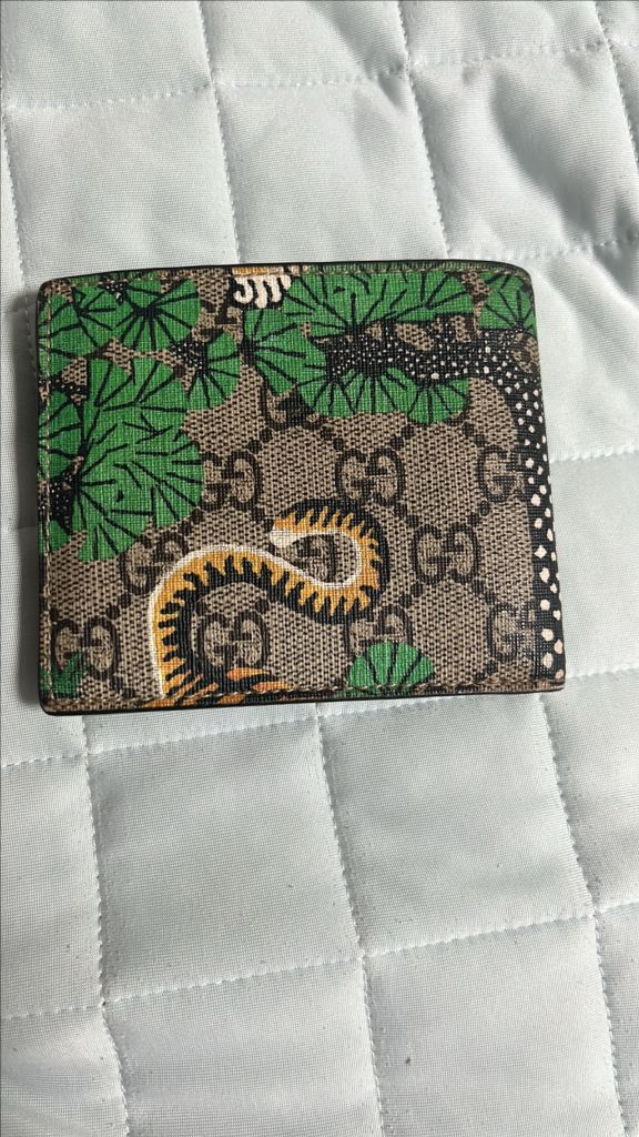 구찌 반지갑 이미지