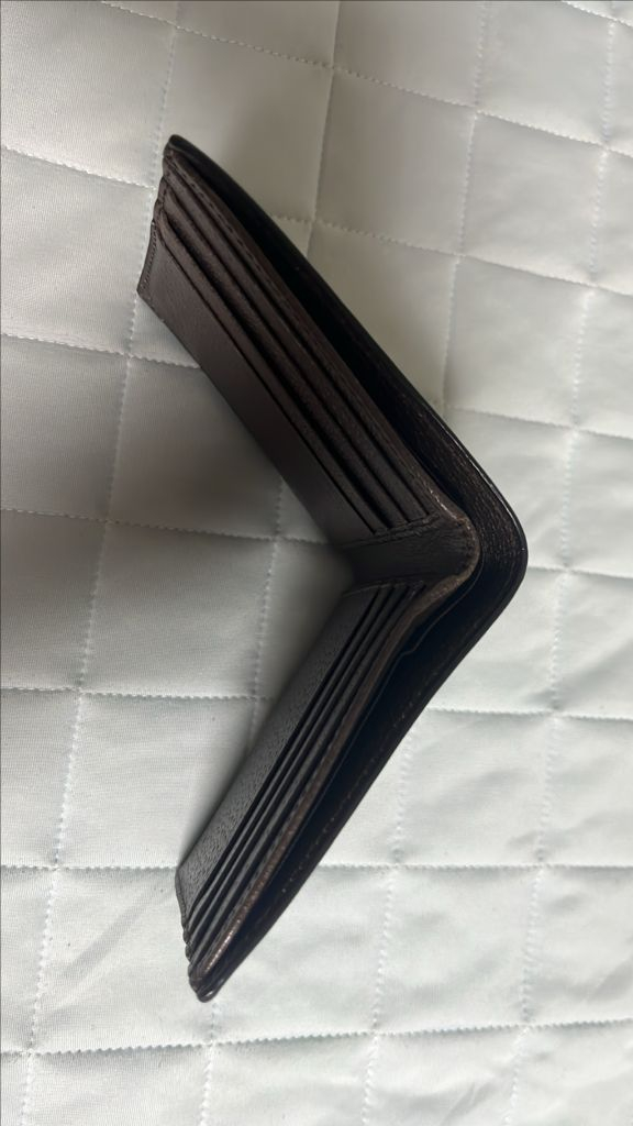 구찌 반지갑 이미지