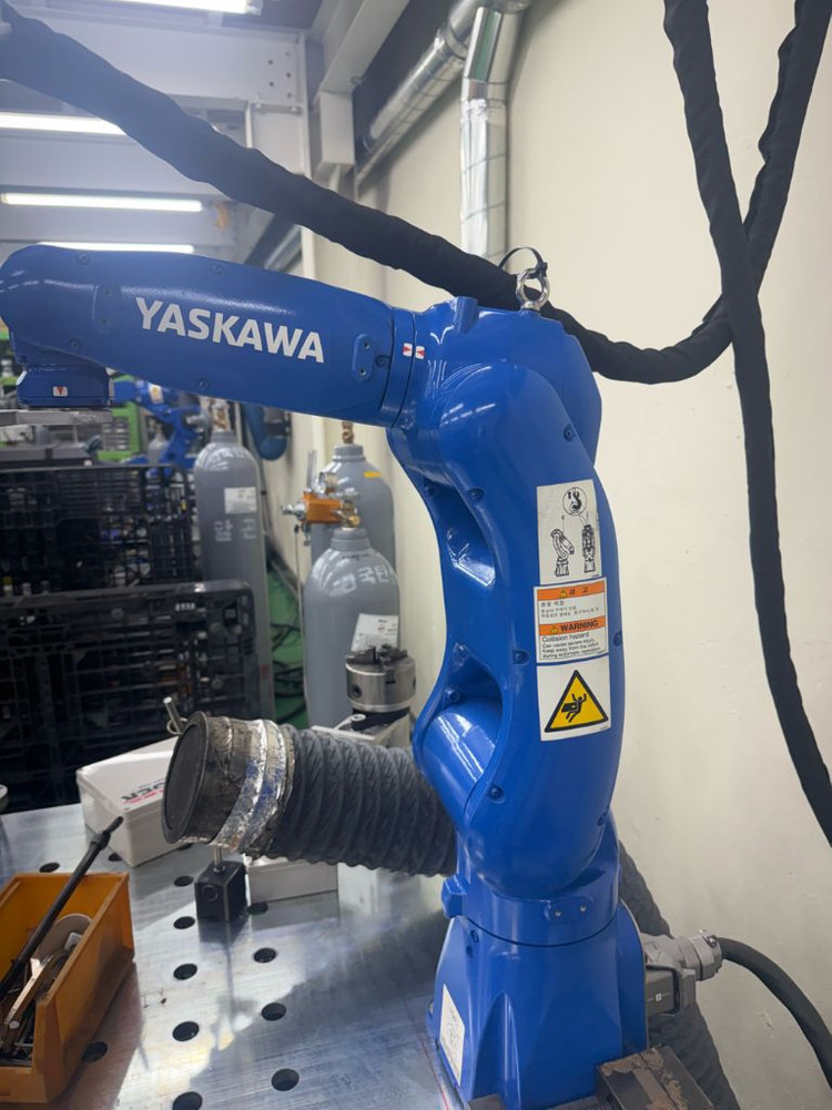 야스카와 로봇 gp8 이미지