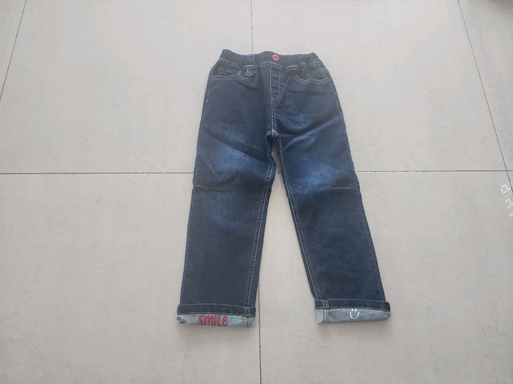 코코리따 130사이즈 공용봄상하셋트 새거 팔아요 이미지