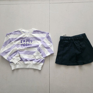 탑텐키즈 여아 120사이즈 봄옷 상하 스커트셋트 새거 팔아요 이미지